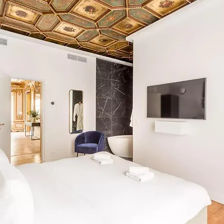 Apartment Luxury With Eiffel Tower View And Sauna *