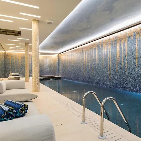 Luxury With Eiffel Tower View And Sauna
