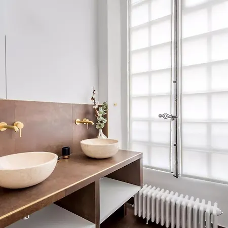 Luxury With Eiffel Tower View And Sauna * Paris